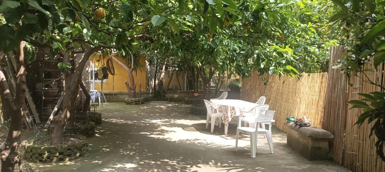 Il Giardino Nascosto Hotel Napels Buitenkant foto